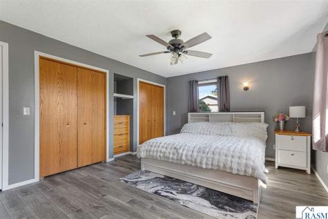 1009 S Jefferson Street New Ulm MN 56073
