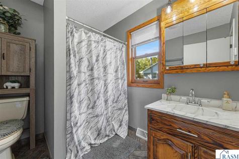 1009 S Jefferson Street New Ulm MN 56073