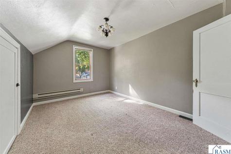 1009 S Jefferson Street New Ulm MN 56073