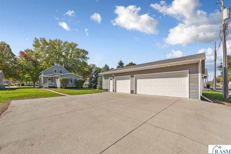 1009 S Jefferson Street New Ulm MN 56073