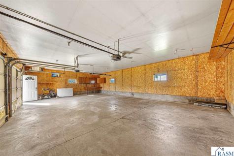 1009 S Jefferson Street New Ulm MN 56073