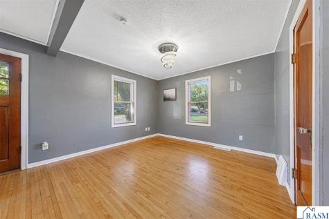1009 S Jefferson Street New Ulm MN 56073