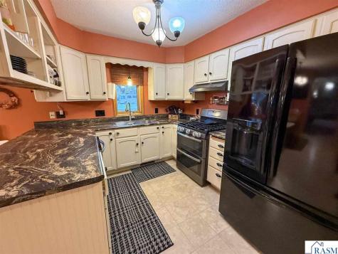 1011 S 7th Street New Ulm MN 56073