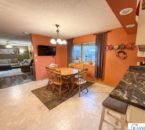 1011 S 7th Street New Ulm MN 56073