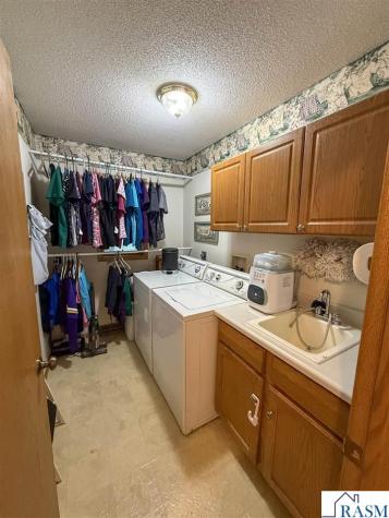 1011 S 7th Street New Ulm MN 56073