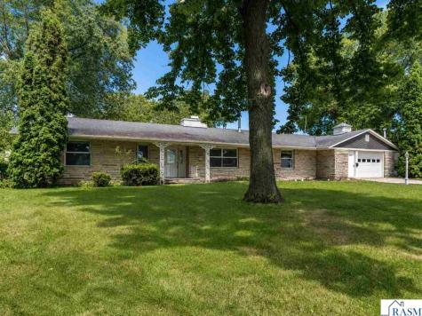 233 SE 2nd Street Madelia MN 56062