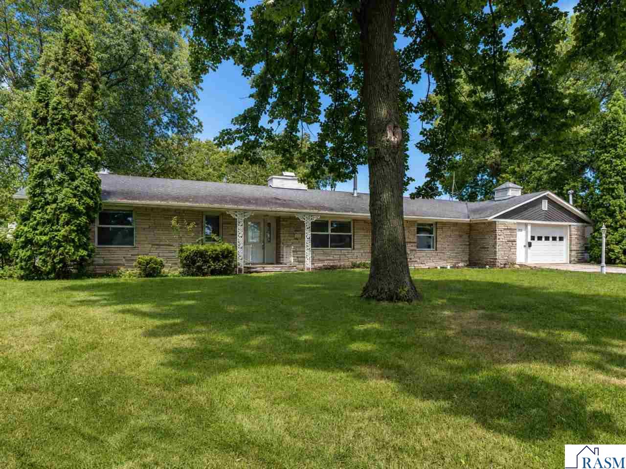 233 SE 2nd Street Madelia MN 56062