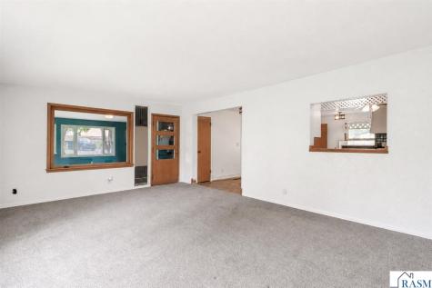 233 SE 2nd Street Madelia MN 56062