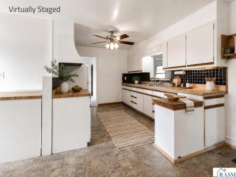 233 SE 2nd Street Madelia MN 56062