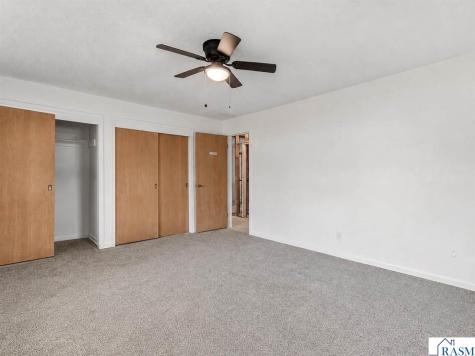233 SE 2nd Street Madelia MN 56062