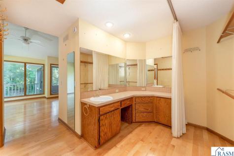 200 Greenwood Drive Mankato MN 56001