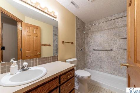 200 Greenwood Drive Mankato MN 56001