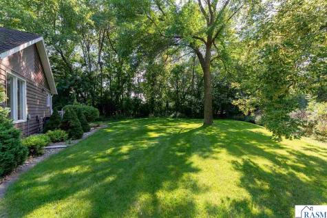 200 Greenwood Drive Mankato MN 56001