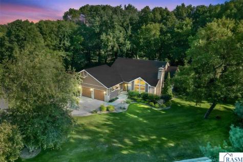 200 Greenwood Drive Mankato MN 56001