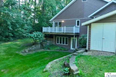 200 Greenwood Drive Mankato MN 56001