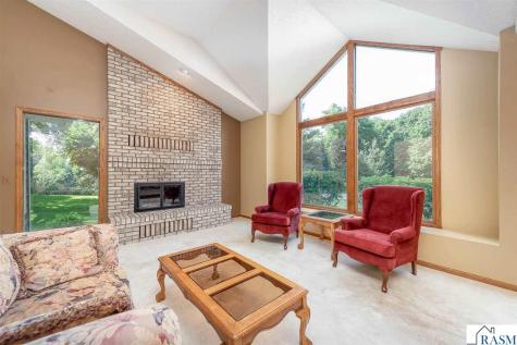 200 Greenwood Drive Mankato MN 56001