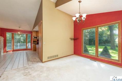 200 Greenwood Drive Mankato MN 56001