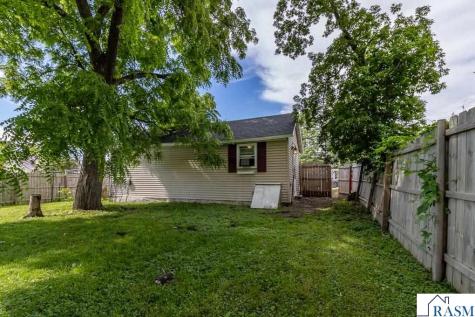 205 SW 1st Street Dodge Center MN 55927