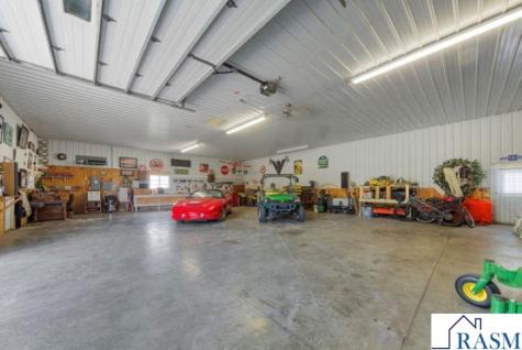 20642 528th Street Lake Crystal MN 56055