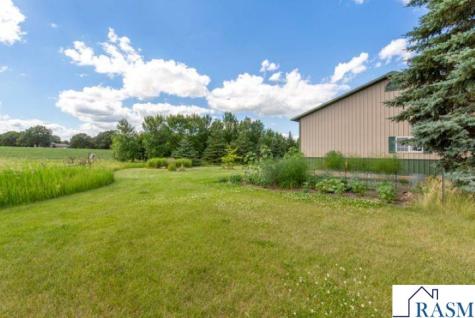 20642 528th Street Lake Crystal MN 56055