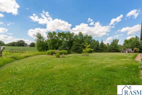 20642 528th Street Lake Crystal MN 56055
