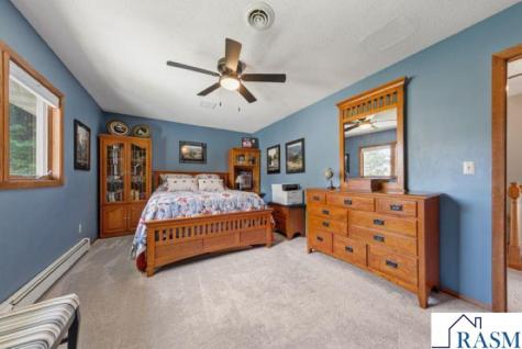 20642 528th Street Lake Crystal MN 56055