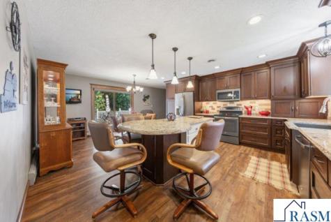 20642 528th Street Lake Crystal MN 56055