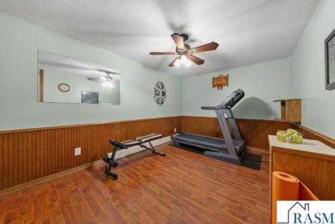 20642 528th Street Lake Crystal MN 56055