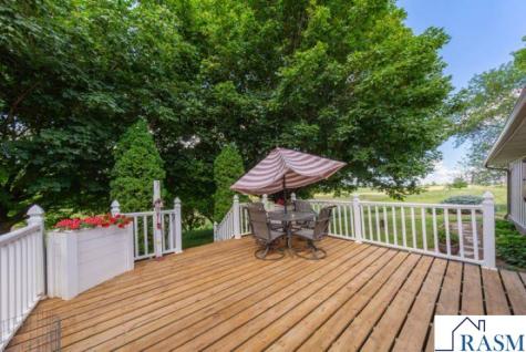 20642 528th Street Lake Crystal MN 56055