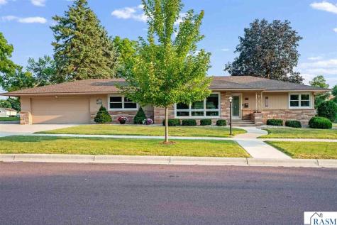 404 E 4th Street Blue Earth MN 56013