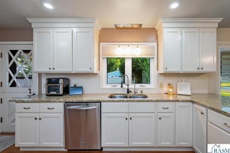 404 E 4th Street Blue Earth MN 56013