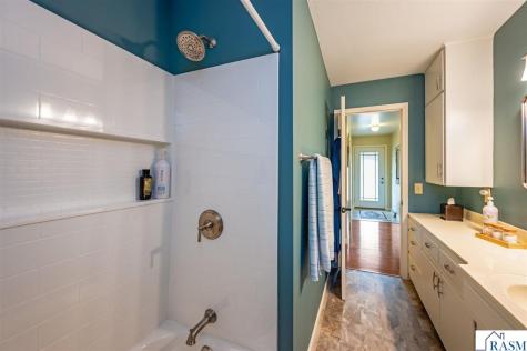 404 E 4th Street Blue Earth MN 56013