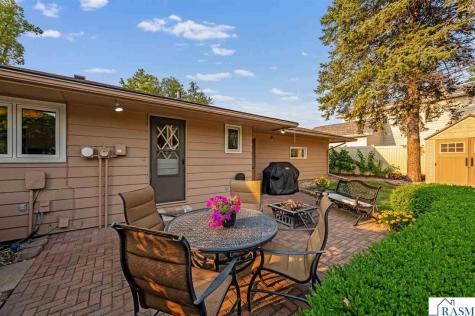 404 E 4th Street Blue Earth MN 56013