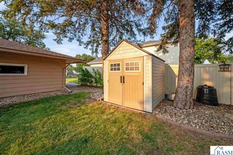 404 E 4th Street Blue Earth MN 56013