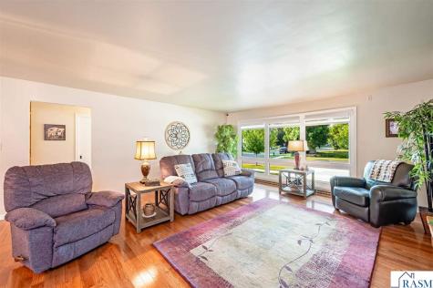 404 E 4th Street Blue Earth MN 56013