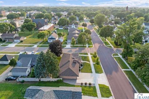 404 E 4th Street Blue Earth MN 56013