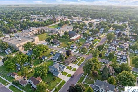 404 E 4th Street Blue Earth MN 56013