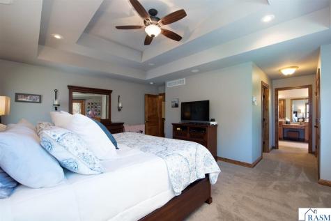 204 Woodhill Court Mankato MN 56001
