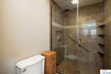 204 Woodhill Court Mankato MN 56001
