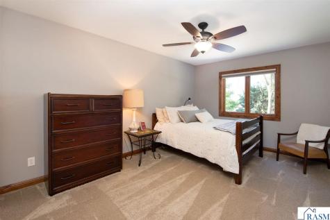 204 Woodhill Court Mankato MN 56001