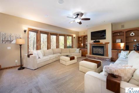 204 Woodhill Court Mankato MN 56001