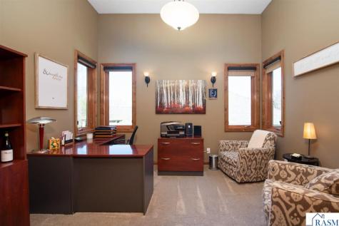 204 Woodhill Court Mankato MN 56001