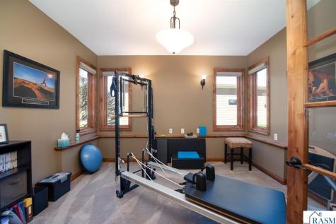 204 Woodhill Court Mankato MN 56001