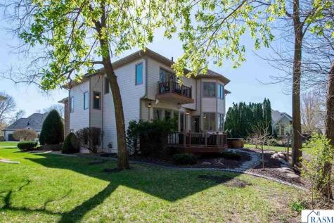 204 Woodhill Court Mankato MN 56001