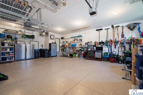 204 Woodhill Court Mankato MN 56001