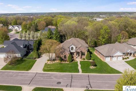 204 Woodhill Court Mankato MN 56001