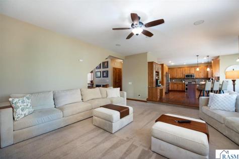 204 Woodhill Court Mankato MN 56001