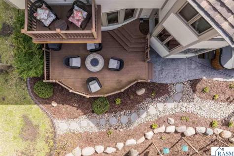 204 Woodhill Court Mankato MN 56001