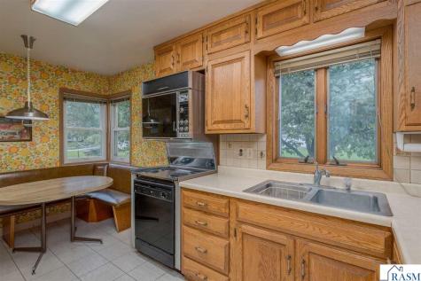 205 N Thompson Street Delavan MN 56023