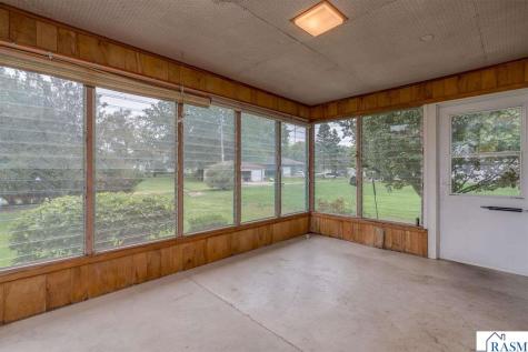 205 N Thompson Street Delavan MN 56023